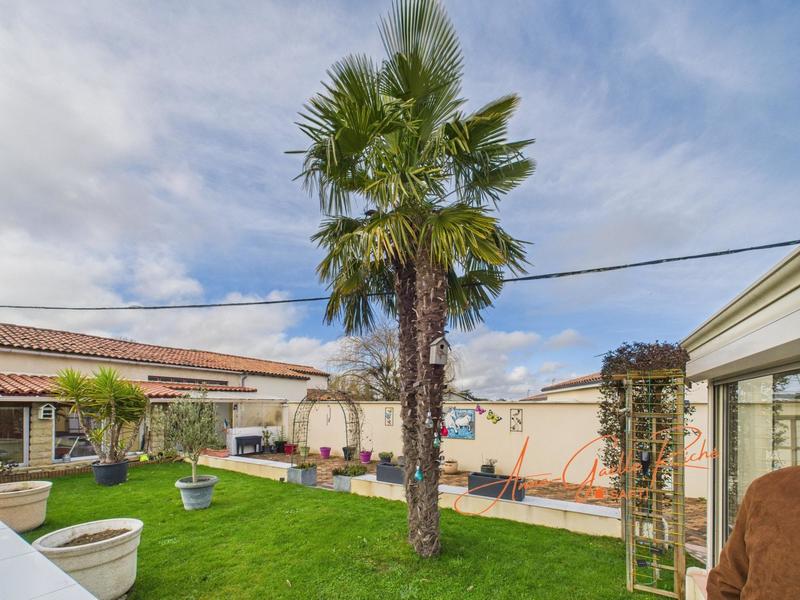 Maison - 104 m² - 5 pièces