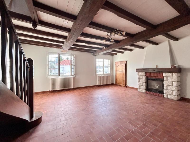 Maison - 170 m² - 5 pièces