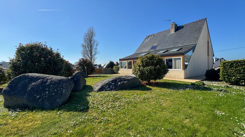 Maison traditionnelle - 160 m² - 6 pièces