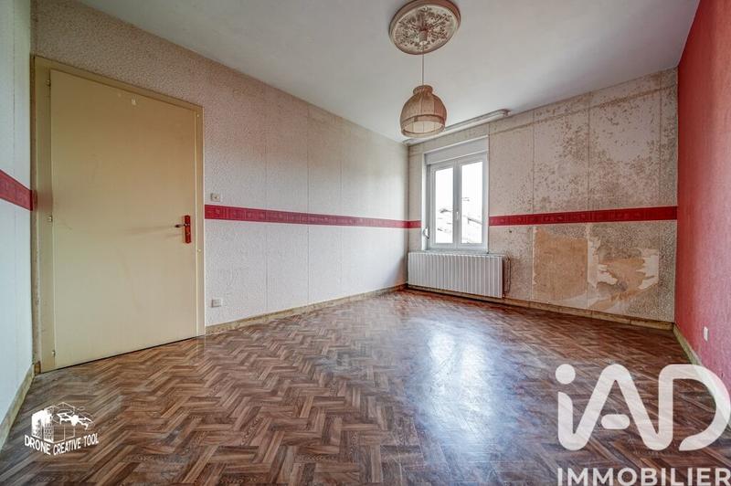Maison - 111 m² - 7 pièces