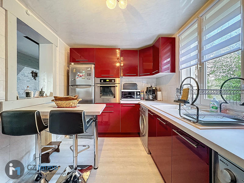 Maison - 98 m² - 6 pièces