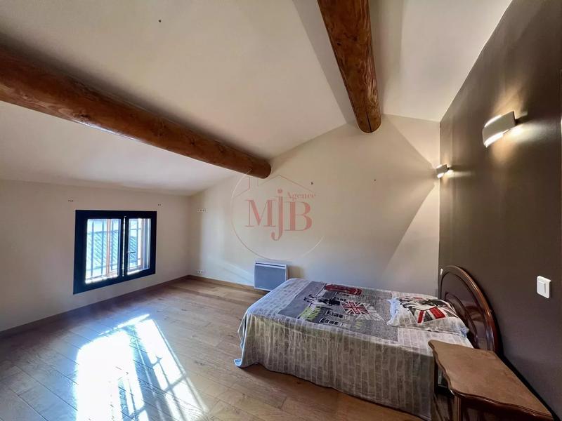 Maison de village - 245 m² - 8 pièces