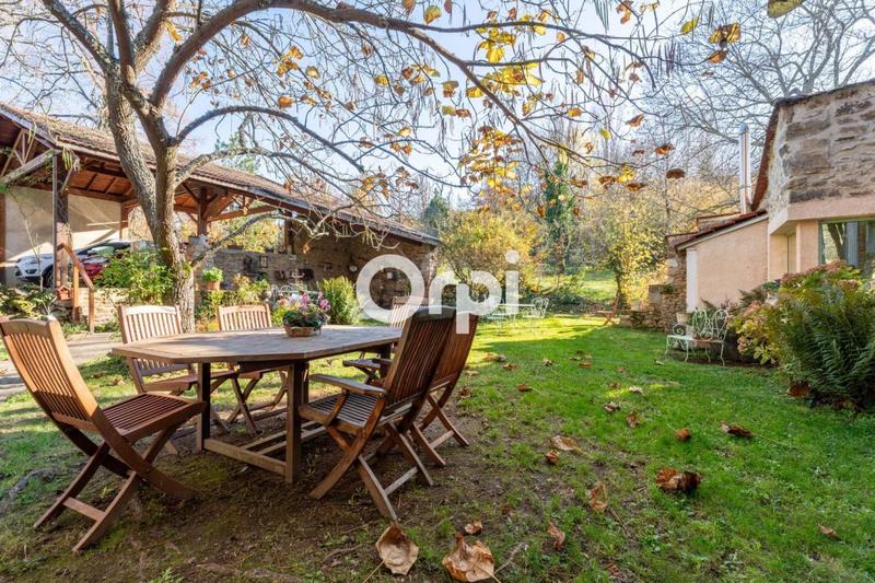 Propriété - 237 m² - 5 pièces