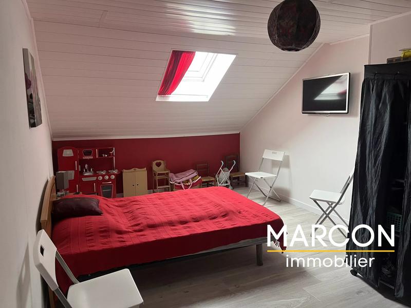Maison - 110 m² - 5 pièces