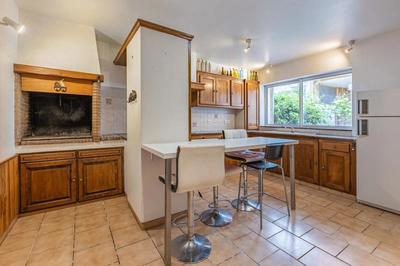 Maison - 216 m² - 6 pièces