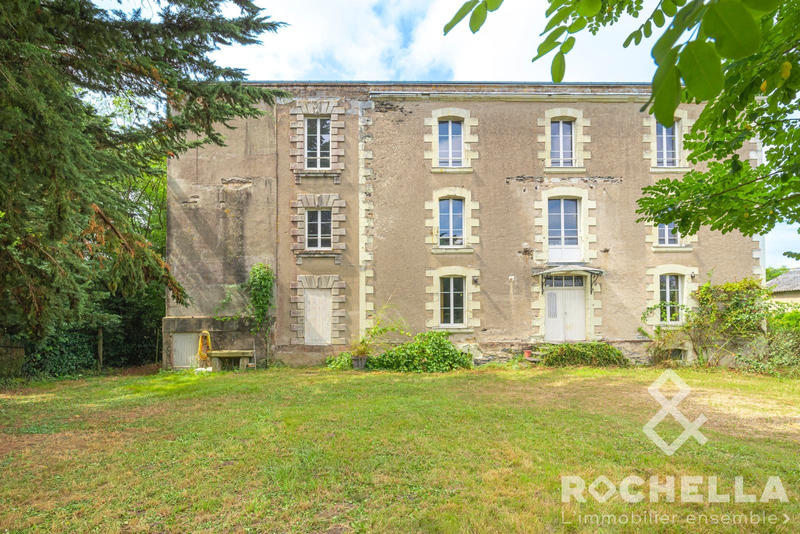 Maison ancienne - 399 m² - 5 pièces