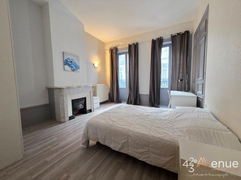 Appartement - 79 m² - 3 pièces