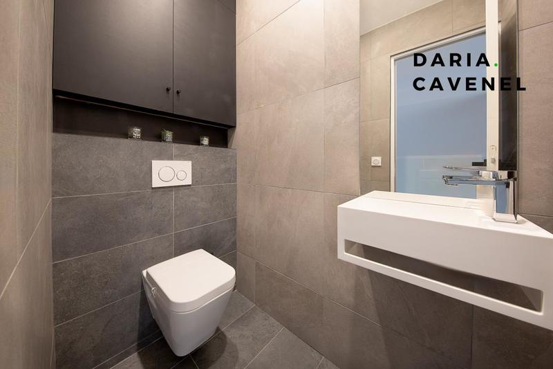 Pavillon - 250 m² - 7 pièces