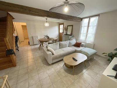 Maison - 103 m² - 6 pièces