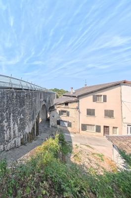 Maison de village - 100 m² - 4 pièces