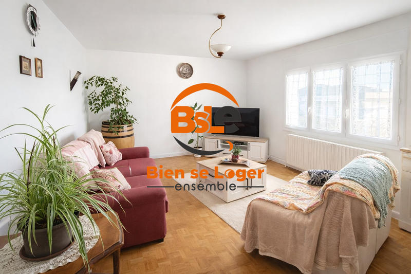 Maison - 159 m² - 8 pièces