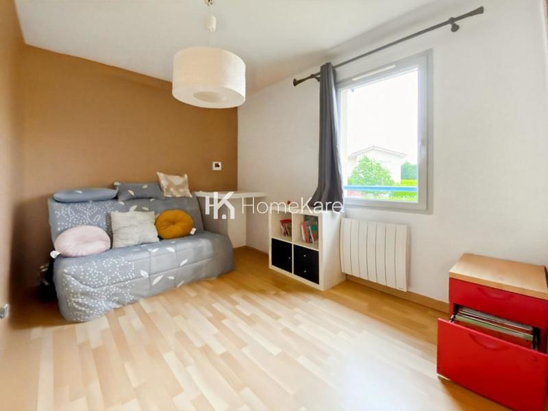 Appartement - 90 m² - 4 pièces