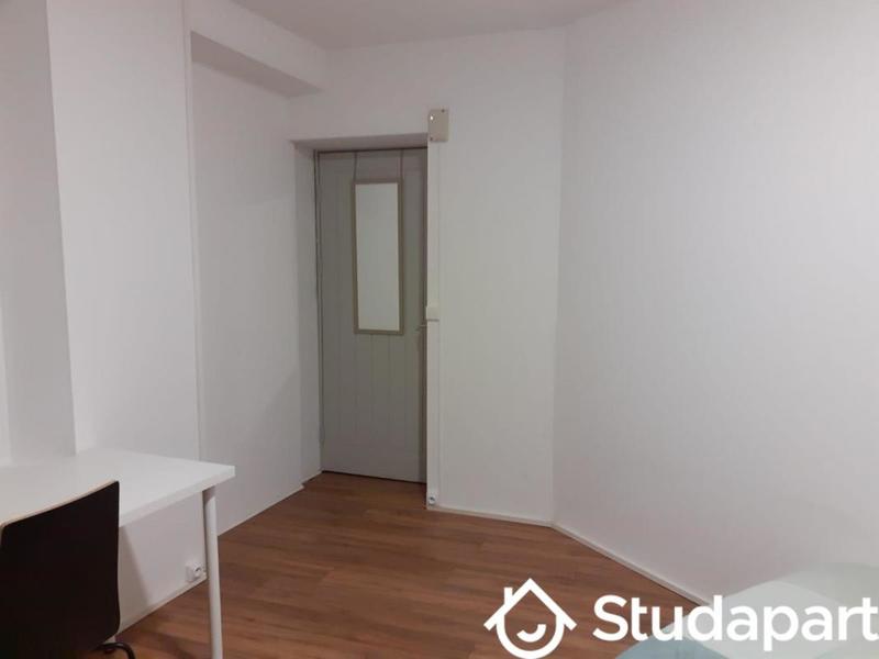 Chambre - 15 m² - 1 pièce