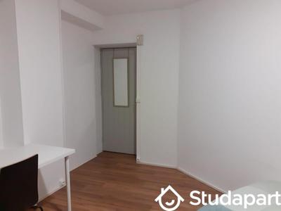 Chambre - 15 m² - 1 pièce