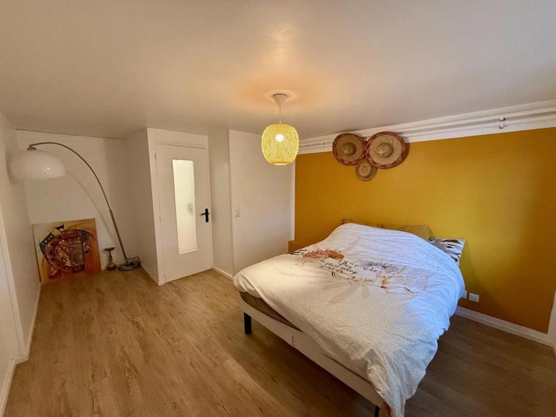 Maison - 265 m² - 12 pièces