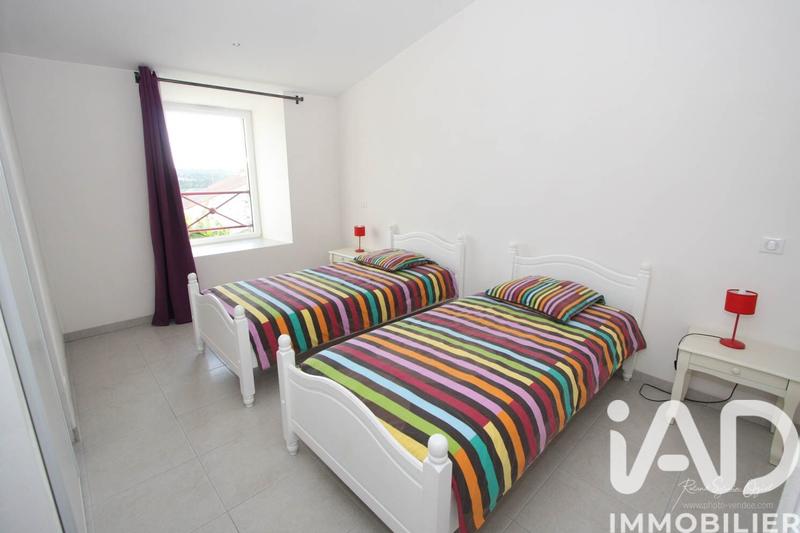 Maison - 251 m² - 13 pièces