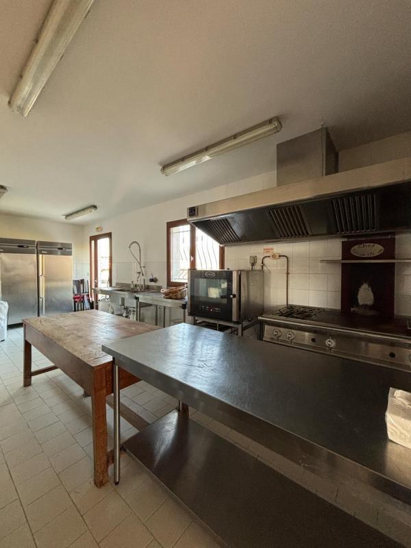 Maison de campagne - 570 m² - 13 pièces