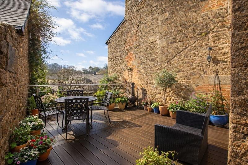 Maison en pierre - 178 m² - 7 pièces