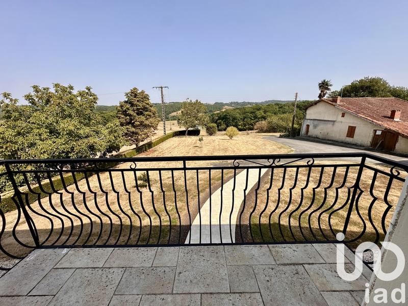 Maison de campagne - 300 m² - 9 pièces