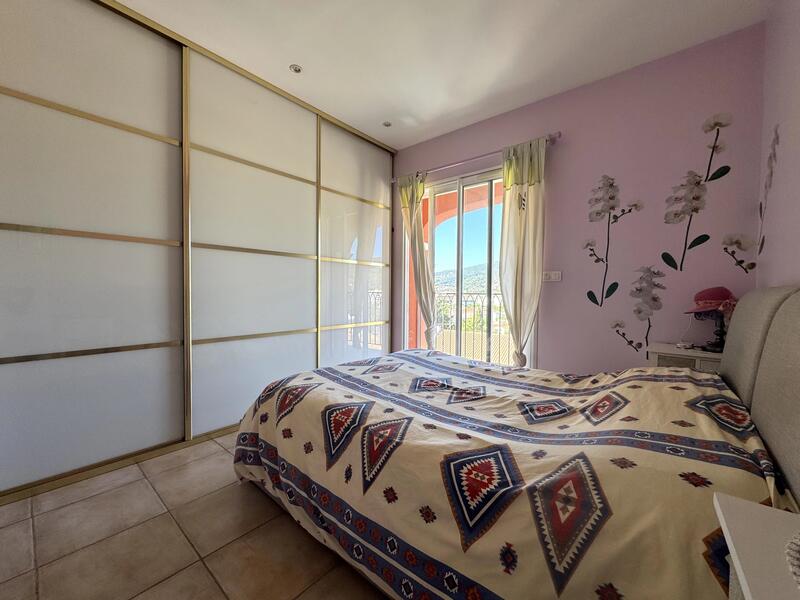 Maison - 114 m² - 6 pièces