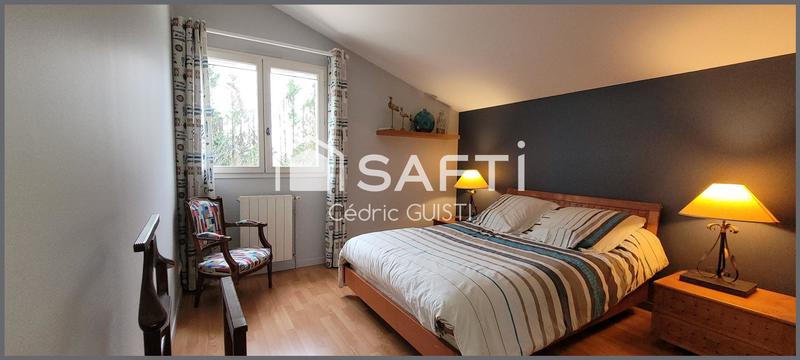 Maison - 200 m² - 7 pièces