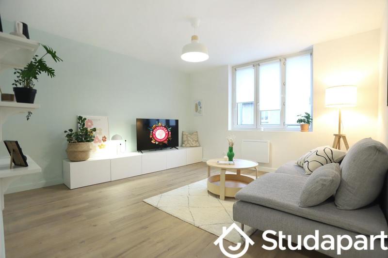 Chambre - 11 m² - 1 pièce