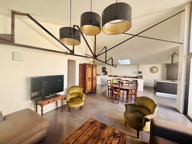 Maison - 184 m² - 6 pièces