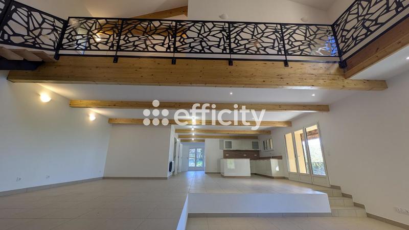 Maison en pierre - 201 m² - 5 pièces