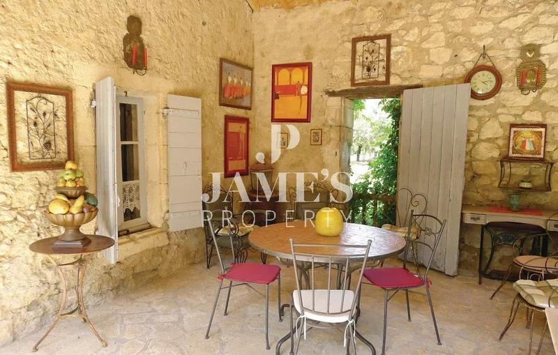 Maison - 94 m² - 5 pièces