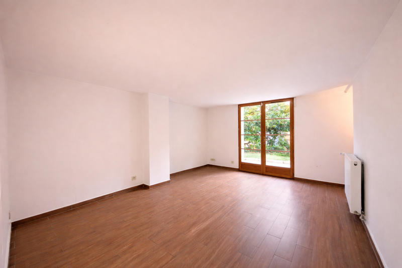 Propriété - 230 m² - 6 pièces