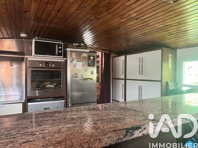 Maison - 260 m² - 8 pièces