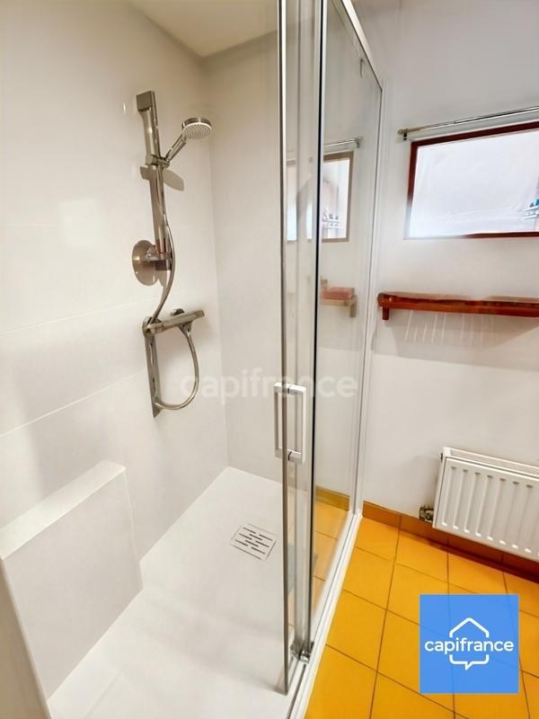 Maison - 107 m² - 6 pièces