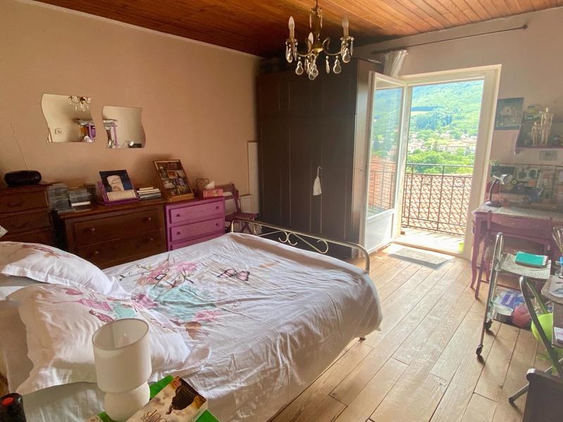 Maison - 233 m² - 10 pièces