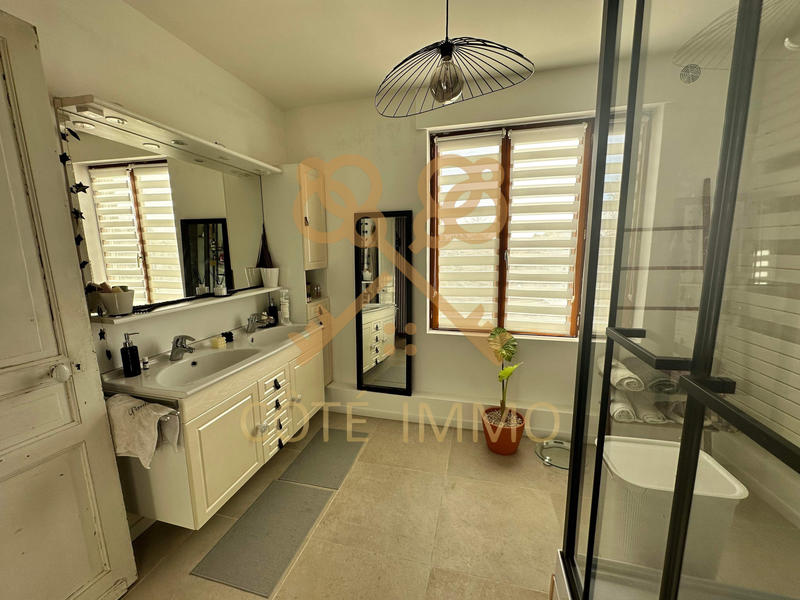 Maison - 160 m² - 7 pièces