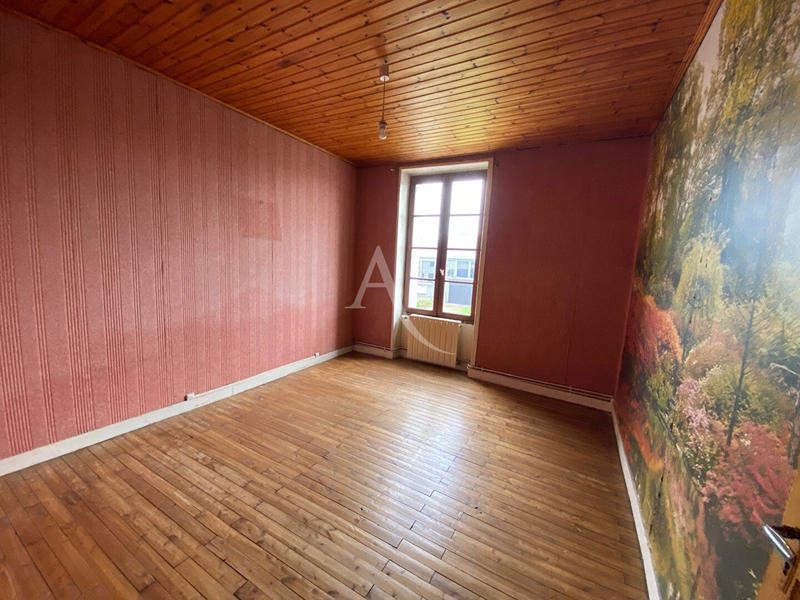 Maison - 204 m² - 6 pièces