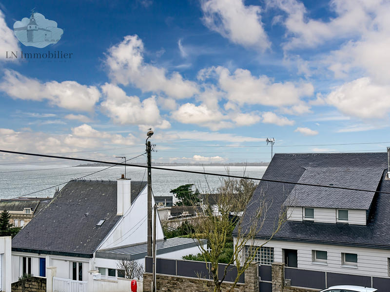 Maison - 93 m² - 4 pièces