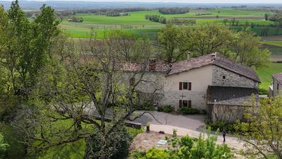 Corps de ferme - 179 m² - 10 pièces