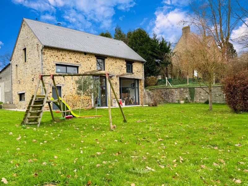 Maison - 148 m² - 5 pièces