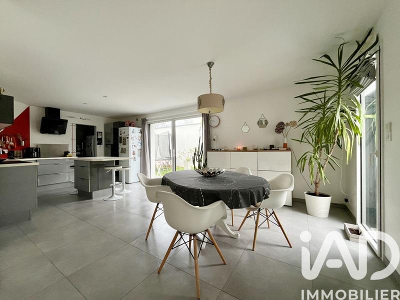 Maison - 104 m² - 6 pièces