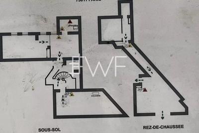 Local d'activité / Entrepôt - 67 m² - 3 pièces
