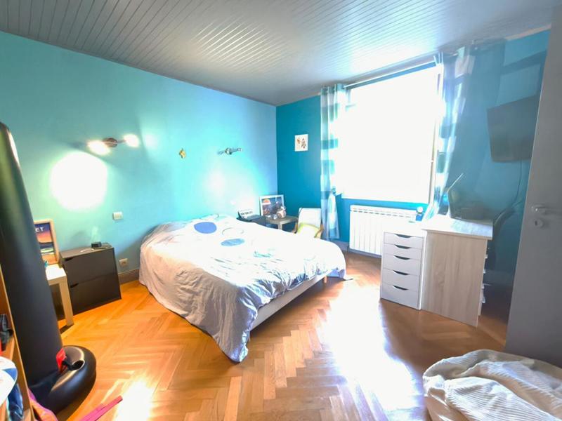 Maison - 196 m² - 7 pièces