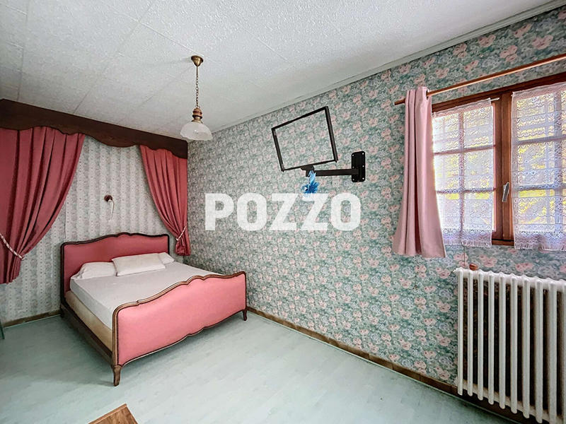 Maison - 224 m² - 7 pièces