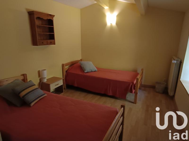 Maison - 230 m² - 9 pièces