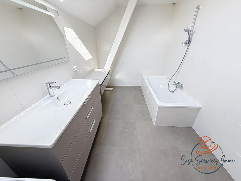 Villa - 200 m² - 7 pièces