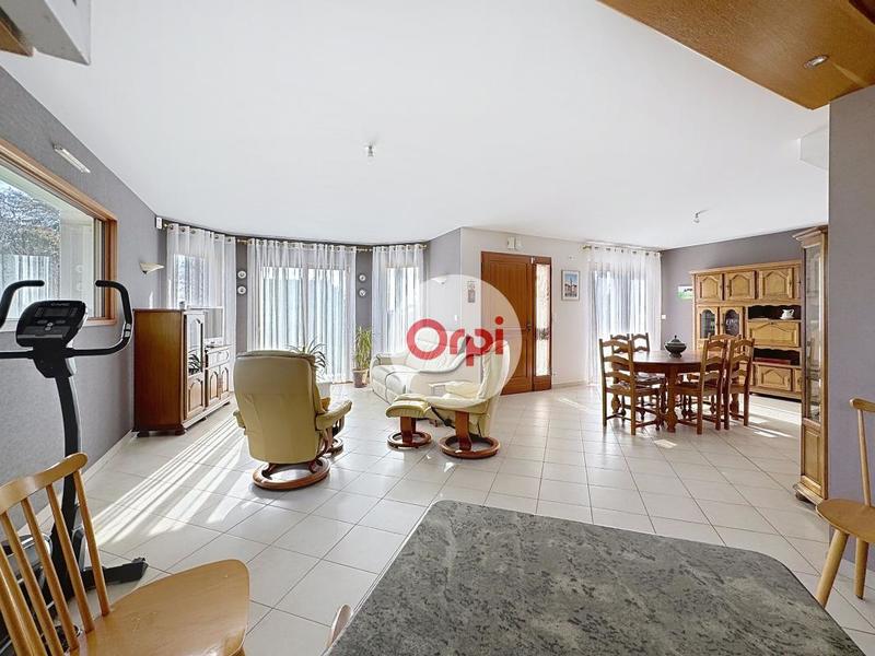 Maison - 150 m² - 6 pièces