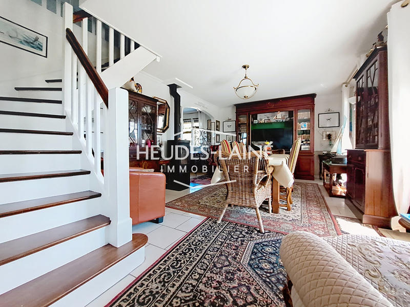 Maison - 120 m² - 5 pièces