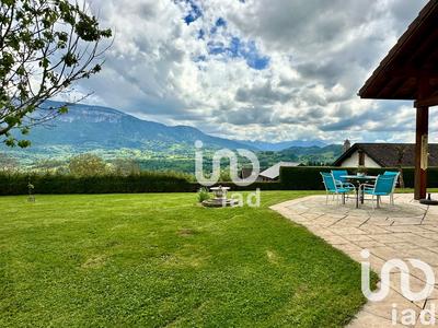 Maison - 248 m² - 13 pièces