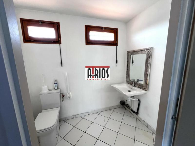 Bureau - 104 m² - 3 pièces