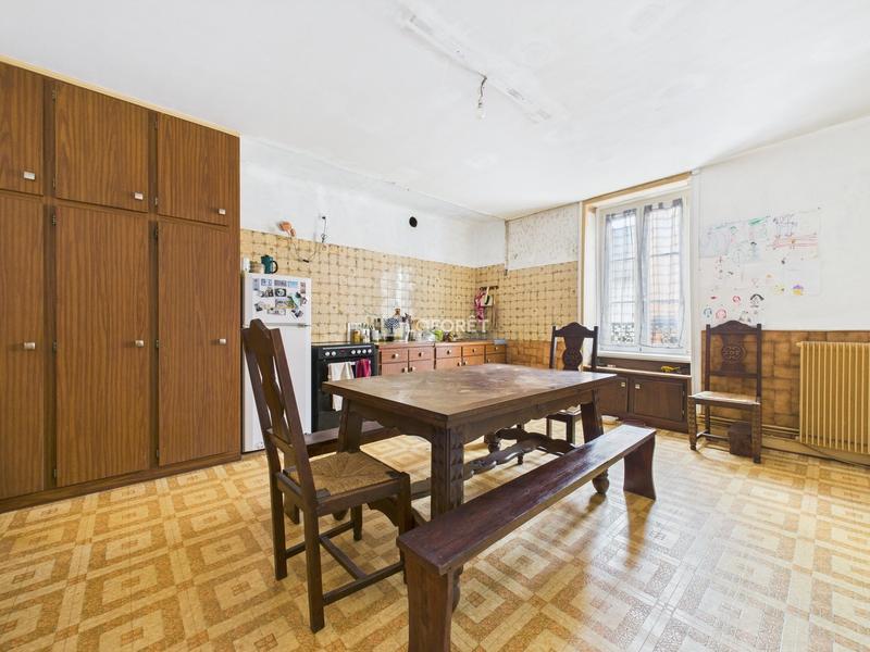 Appartement - 147 m² - 5 pièces