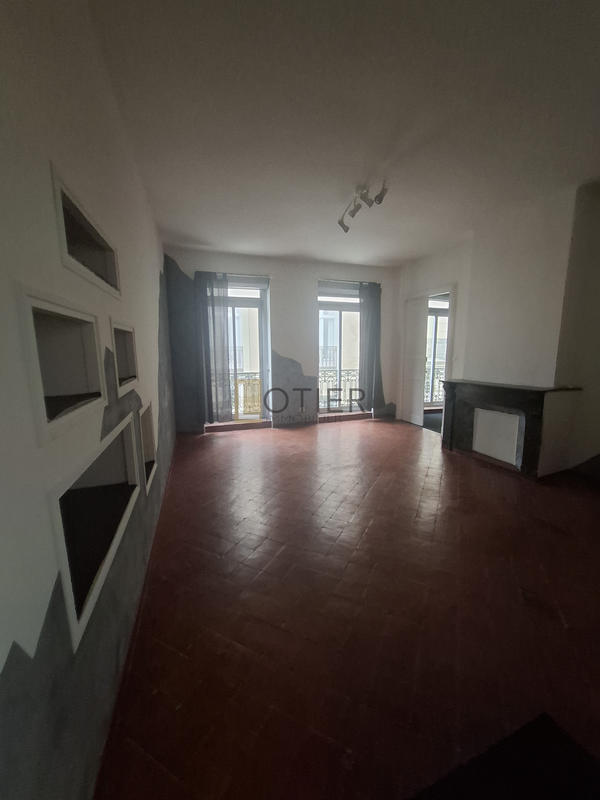 Appartement - 100 m² - 4 pièces